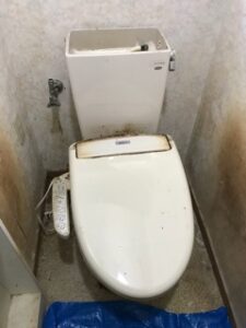 経年劣化のトイレ